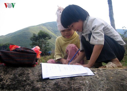 Summer break for children in northwest Vietnam - ảnh 10